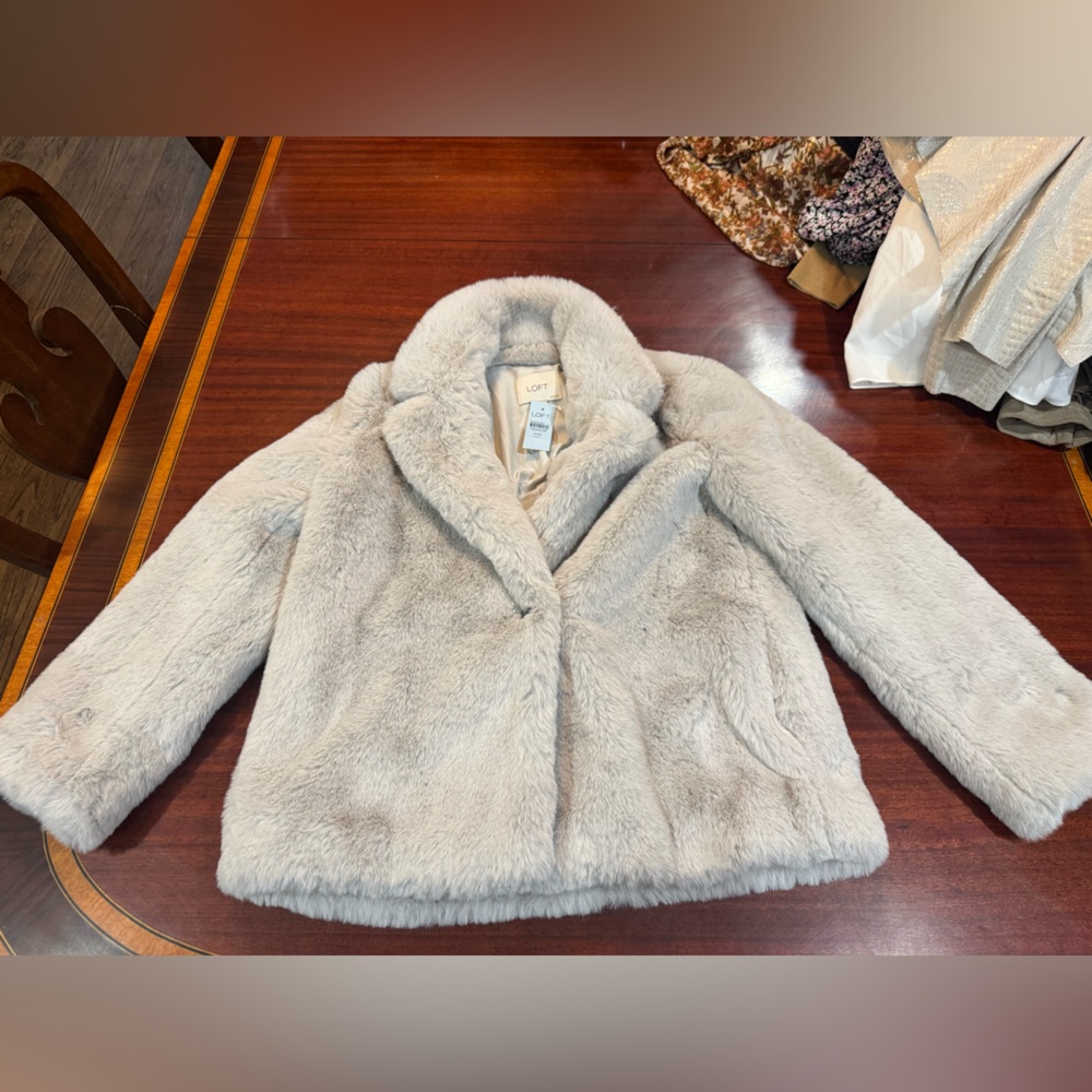 LOFT Luxurious Cream Faux Fur Coat